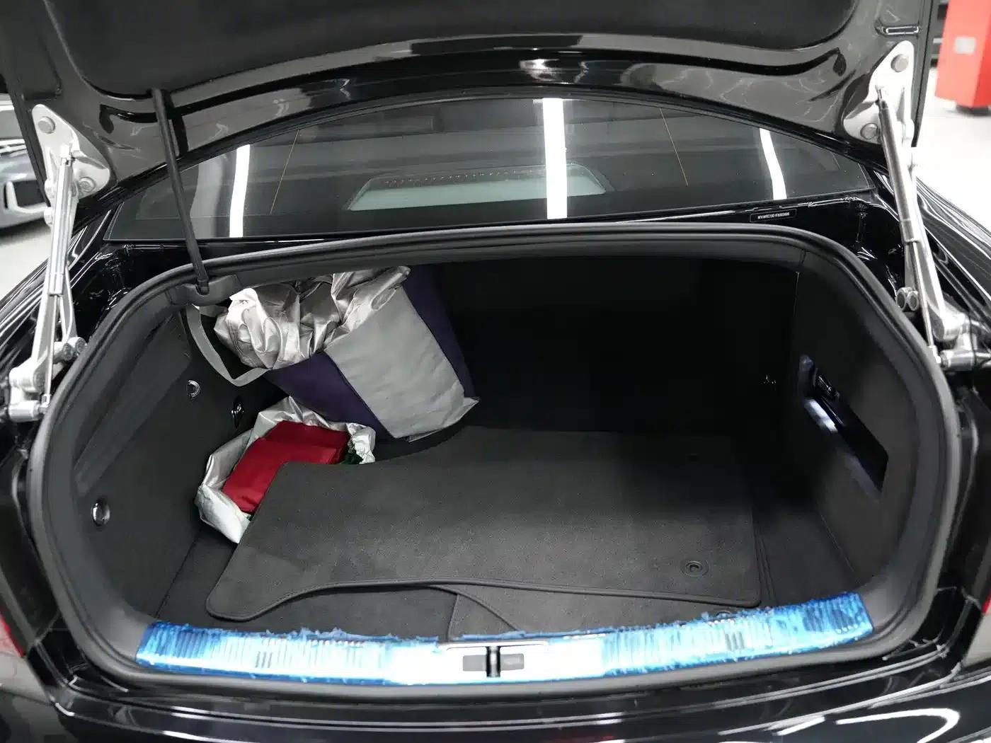 Phaeton 2015 3.0L Exclusive Edition — миниатюра 19