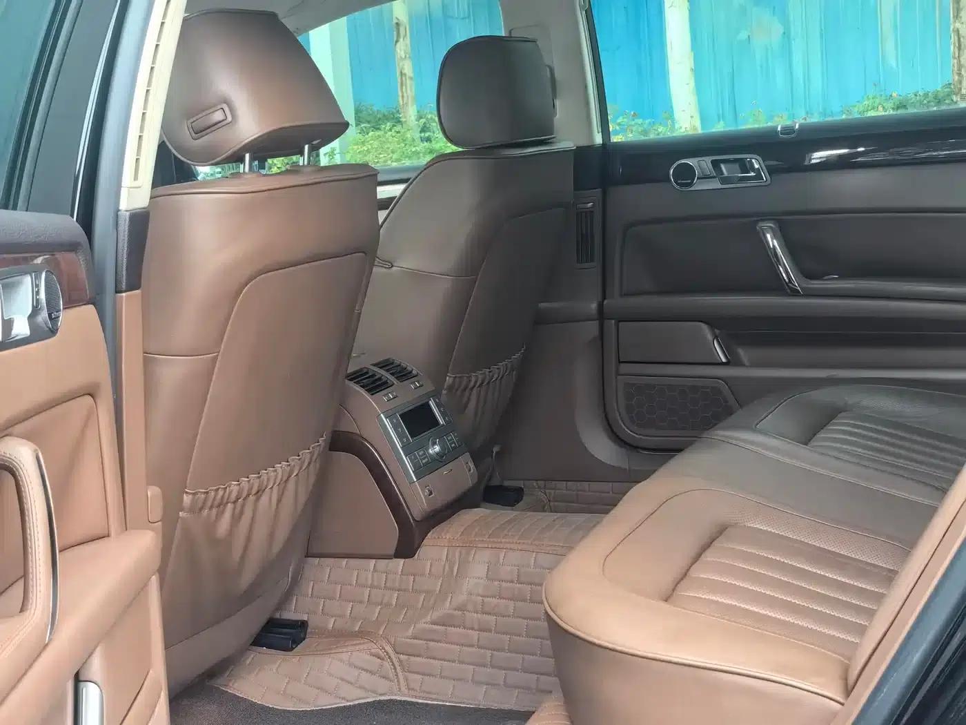 Phaeton 2011 3.6L V6 5-seater Extended Business Edition — миниатюра 3