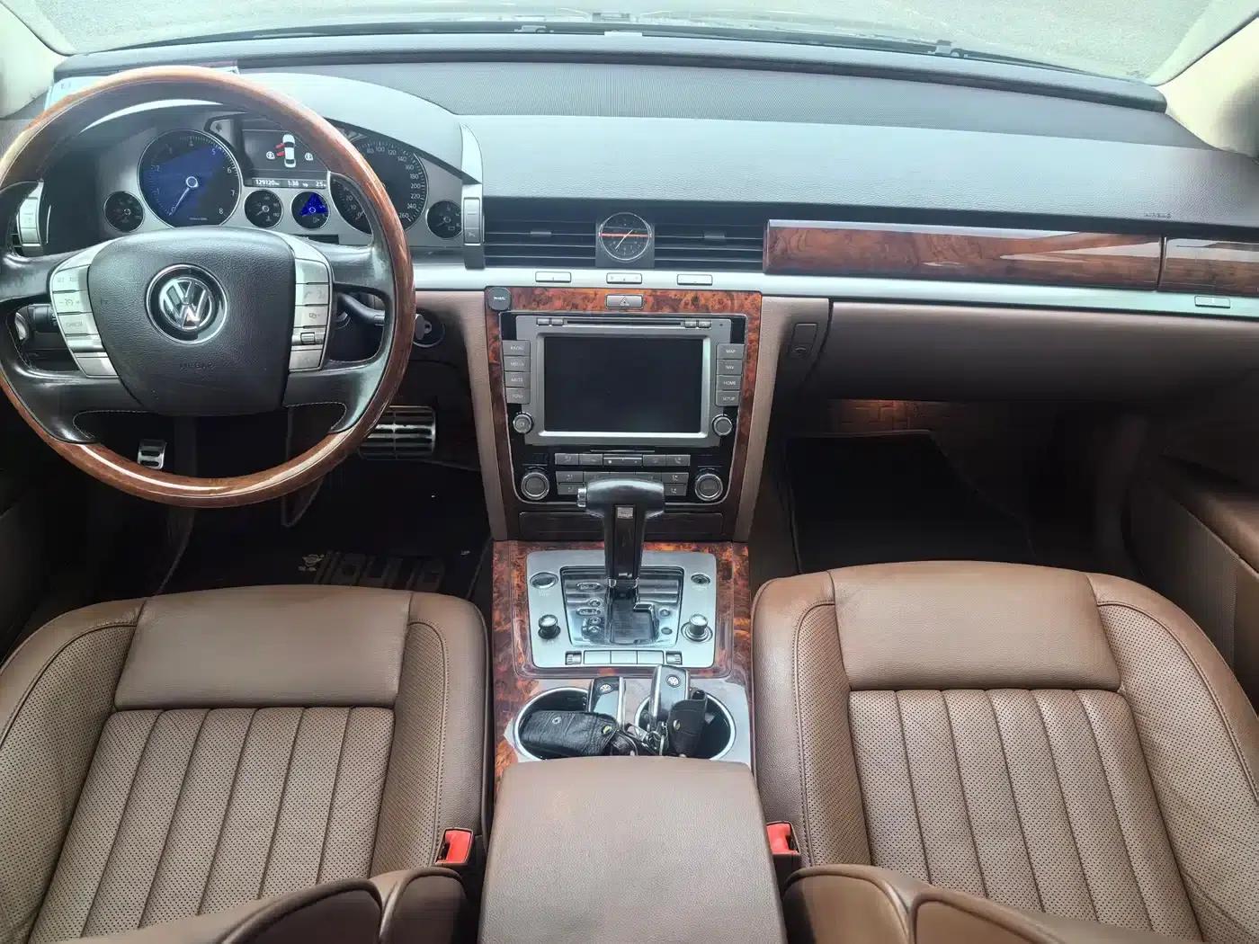 Phaeton 2011 3.6L V6 5-seater Extended Business Edition — миниатюра 5
