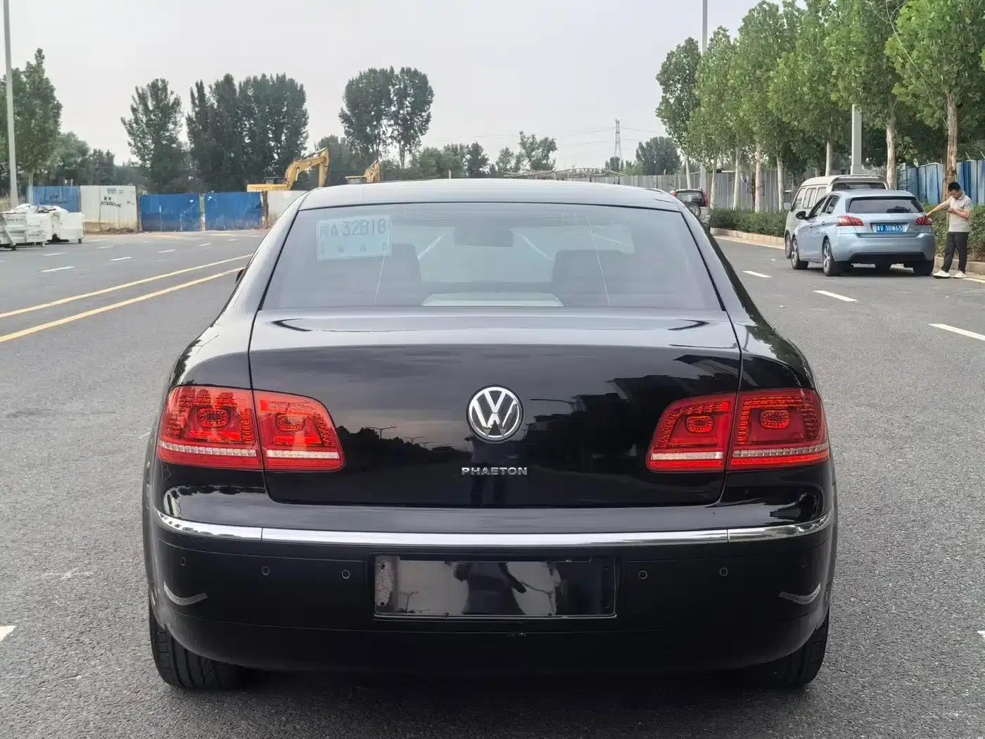 Phaeton 2011 3.6L V6 5-seater Extended Business Edition — миниатюра 7
