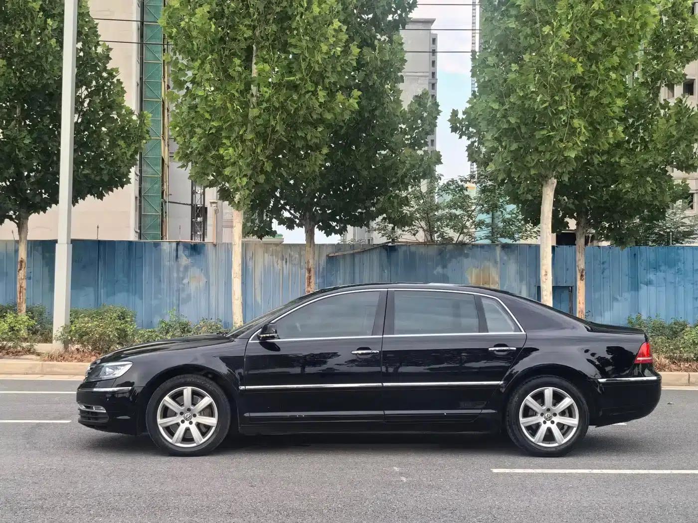 Phaeton 2011 3.6L V6 5-seater Extended Business Edition — миниатюра 9