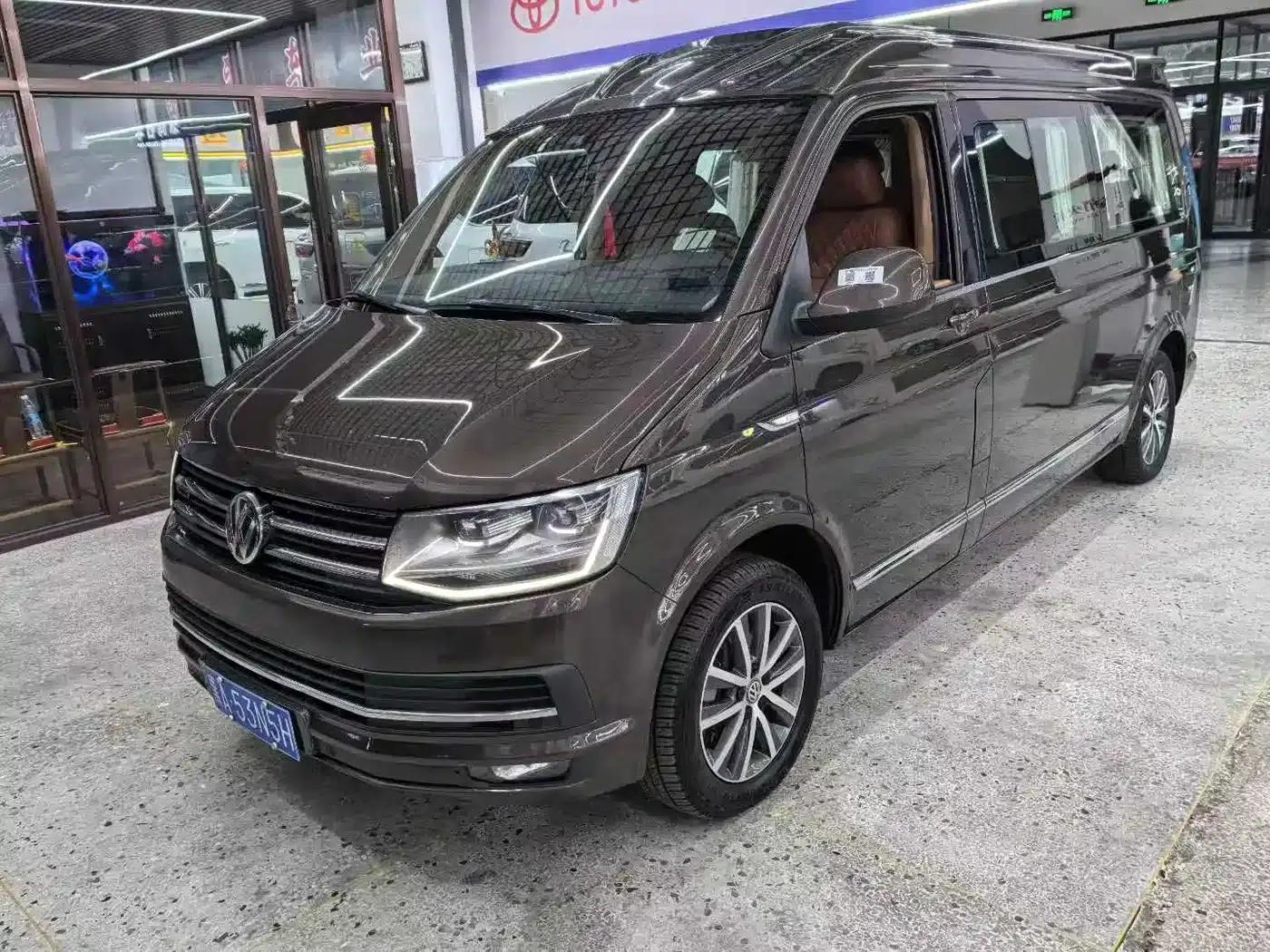 Caravelle 2017 2.0TSI 4WD Luxury 7-Seater — миниатюра 2