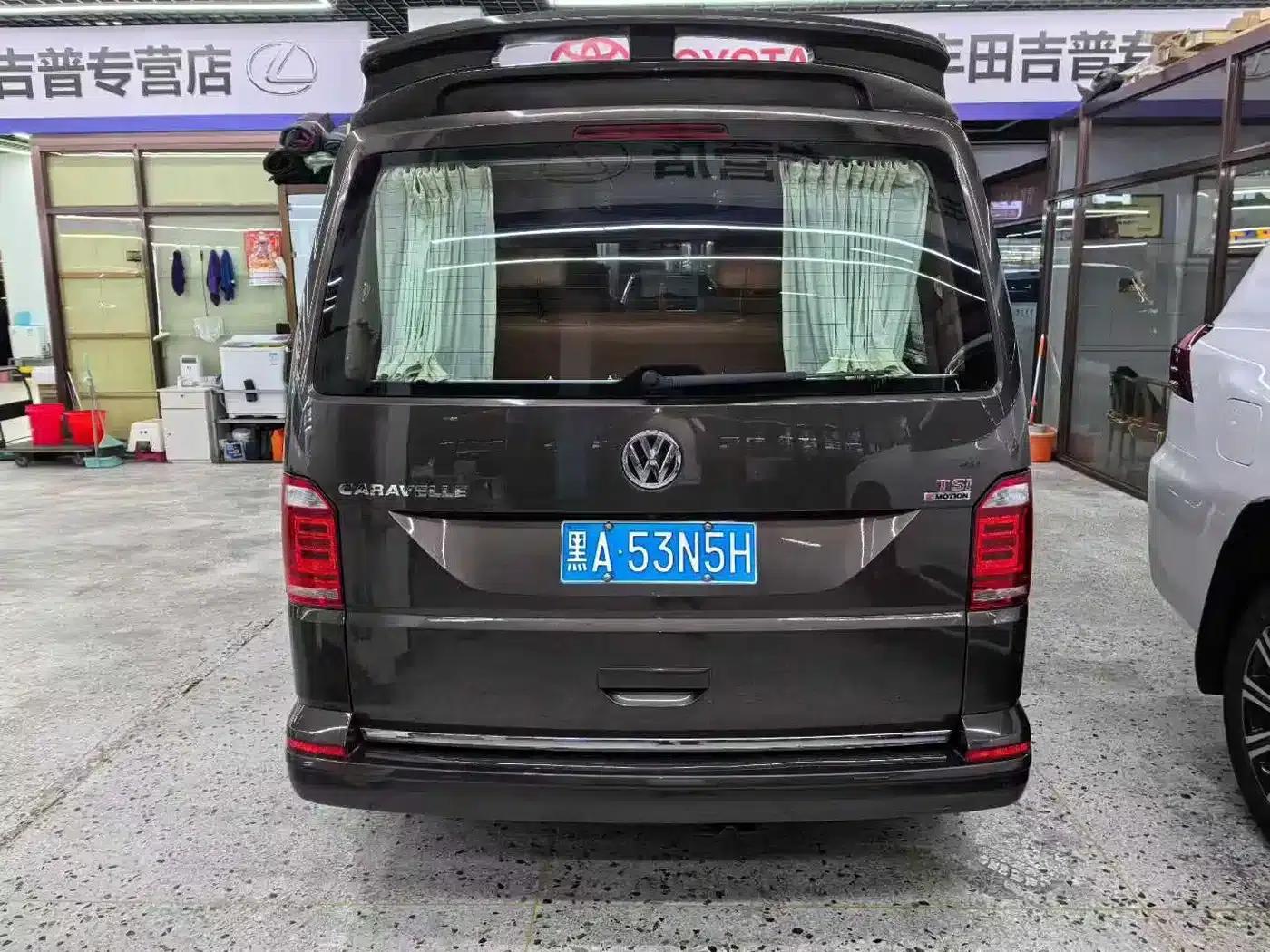 Caravelle 2017 2.0TSI 4WD Luxury 7-Seater — миниатюра 9