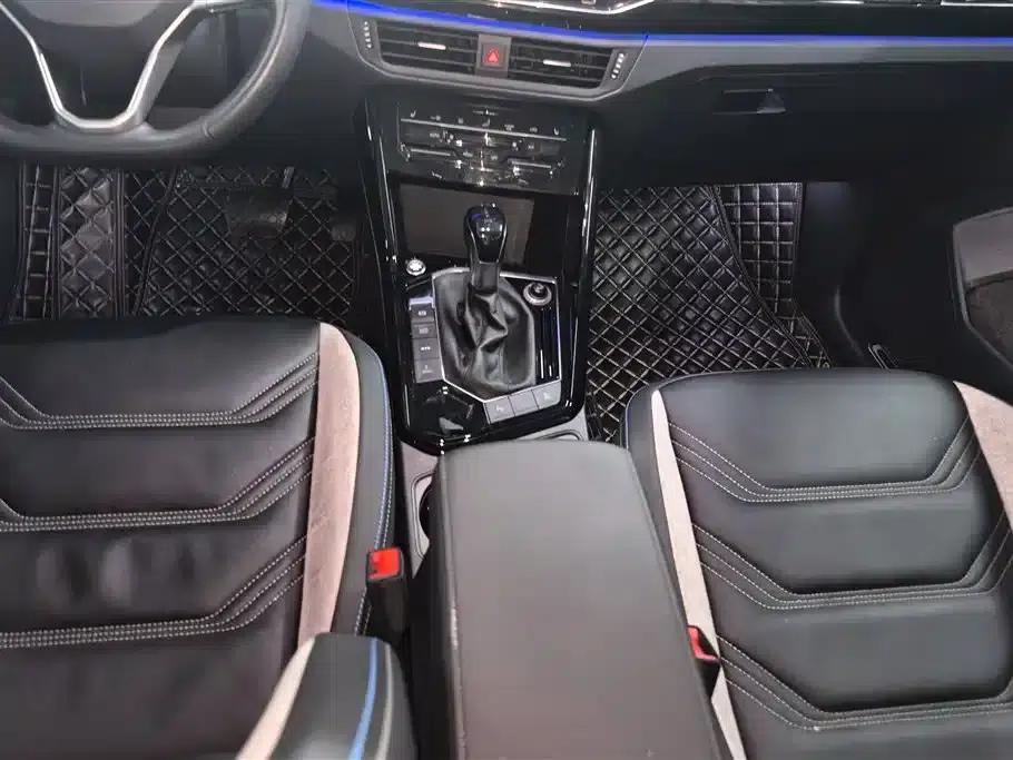 Tayron GTE Plug-in Hybrid 2020 1.4T Luxury Edition — миниатюра 16