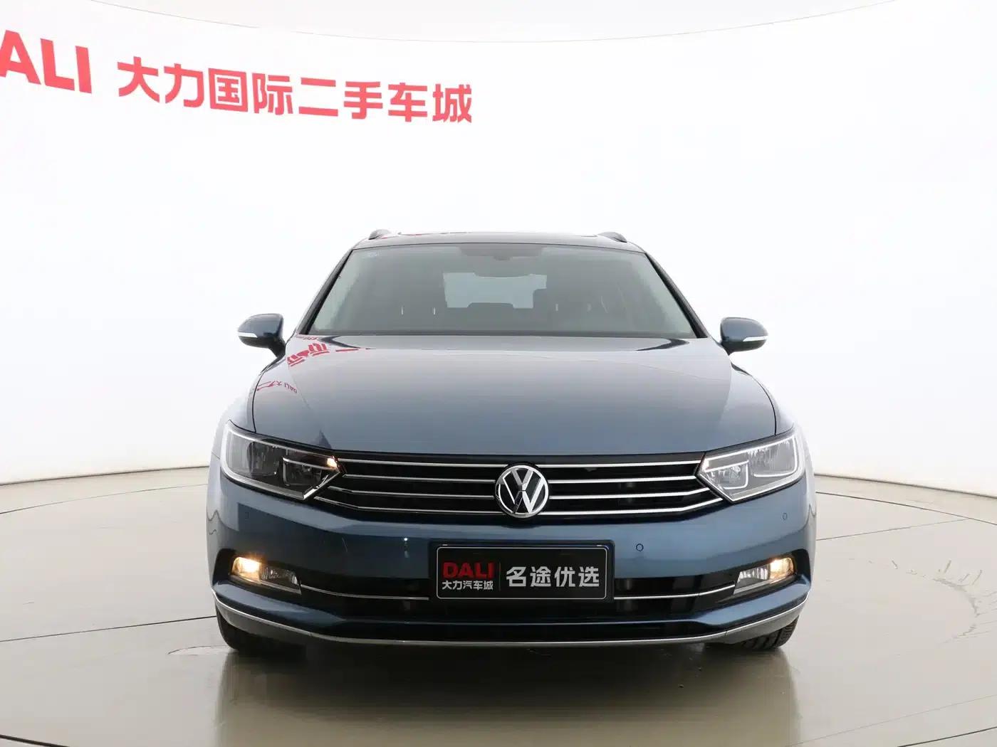 Passat Variant 2018 380TSI 2WD Comfortline — миниатюра 2