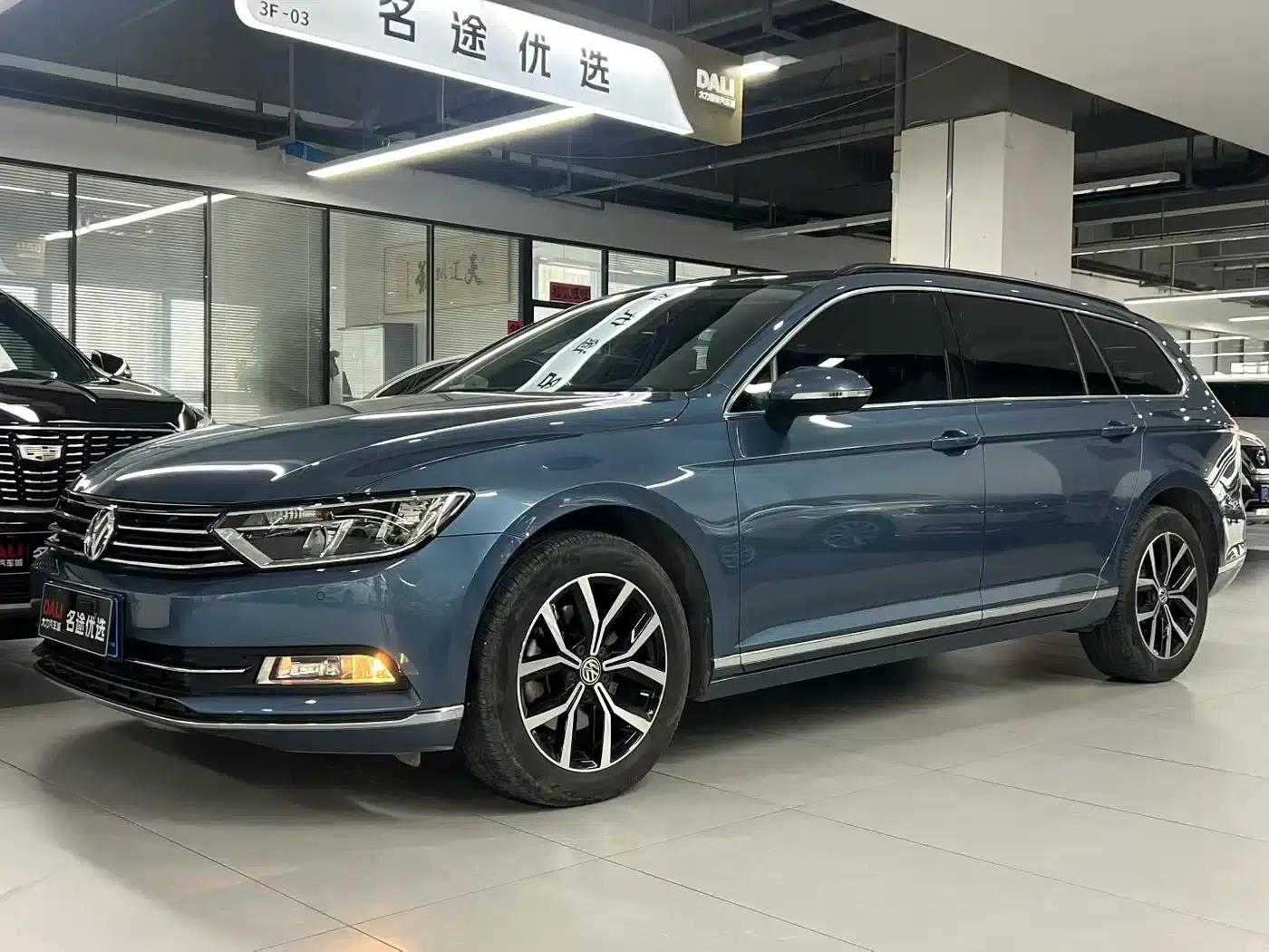 Passat Variant 2018 380TSI 2WD Comfortline — миниатюра 17