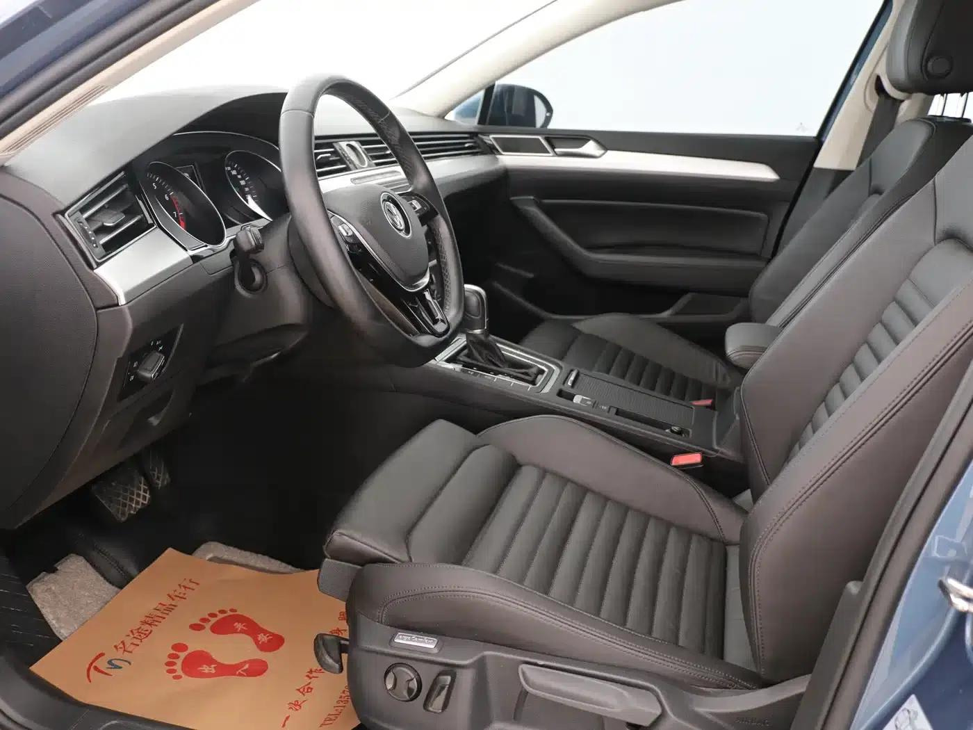 Passat Variant 2018 380TSI 2WD Comfortline — миниатюра 9