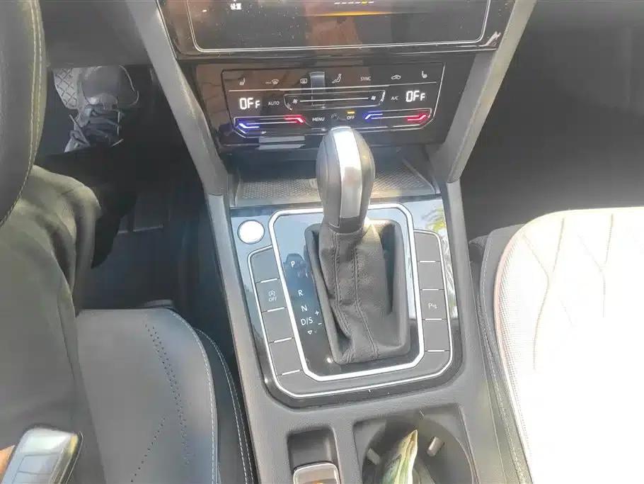 Passat Variant 2021 2.0T Comfortline — миниатюра 16