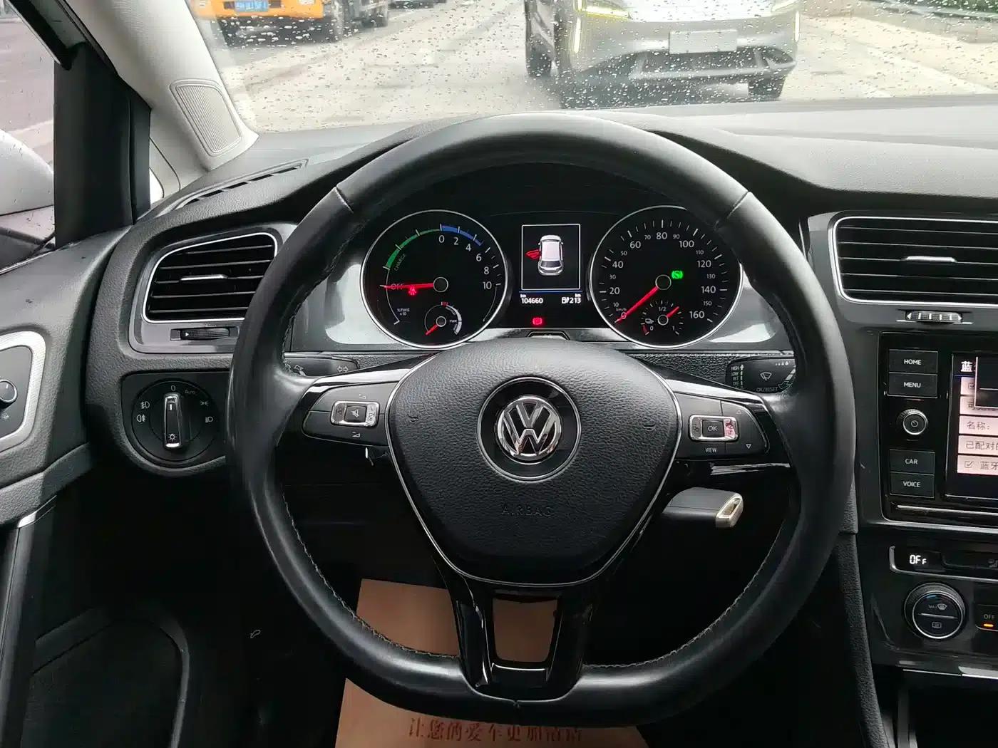 2020 Golf EV — миниатюра 14