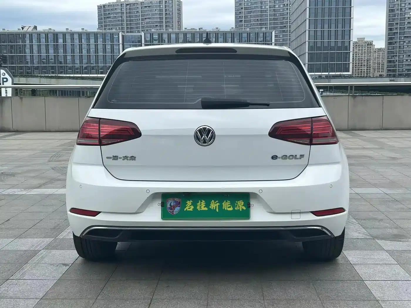 2020 Golf EV — миниатюра 6