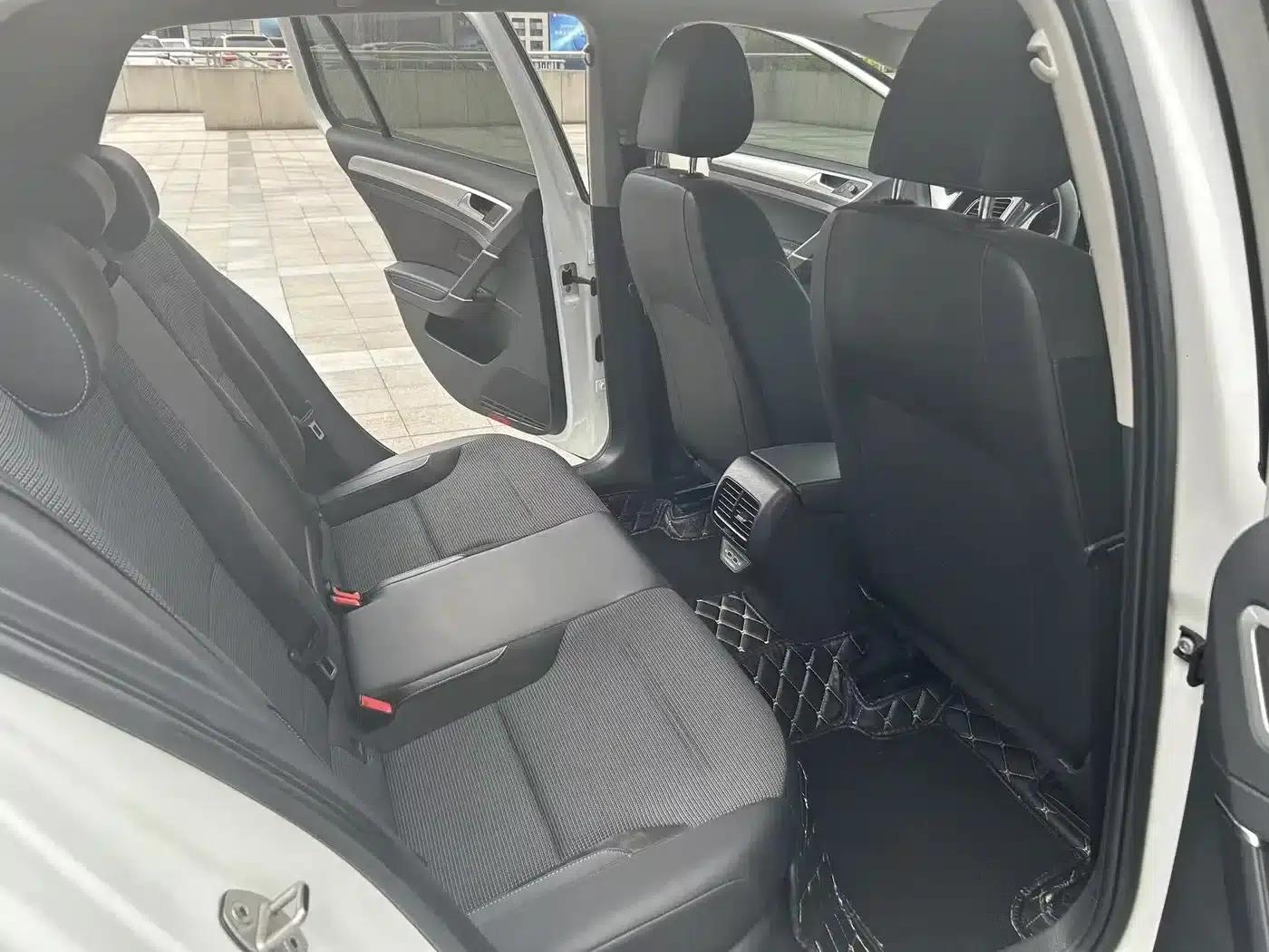 2020 Golf EV — миниатюра 10