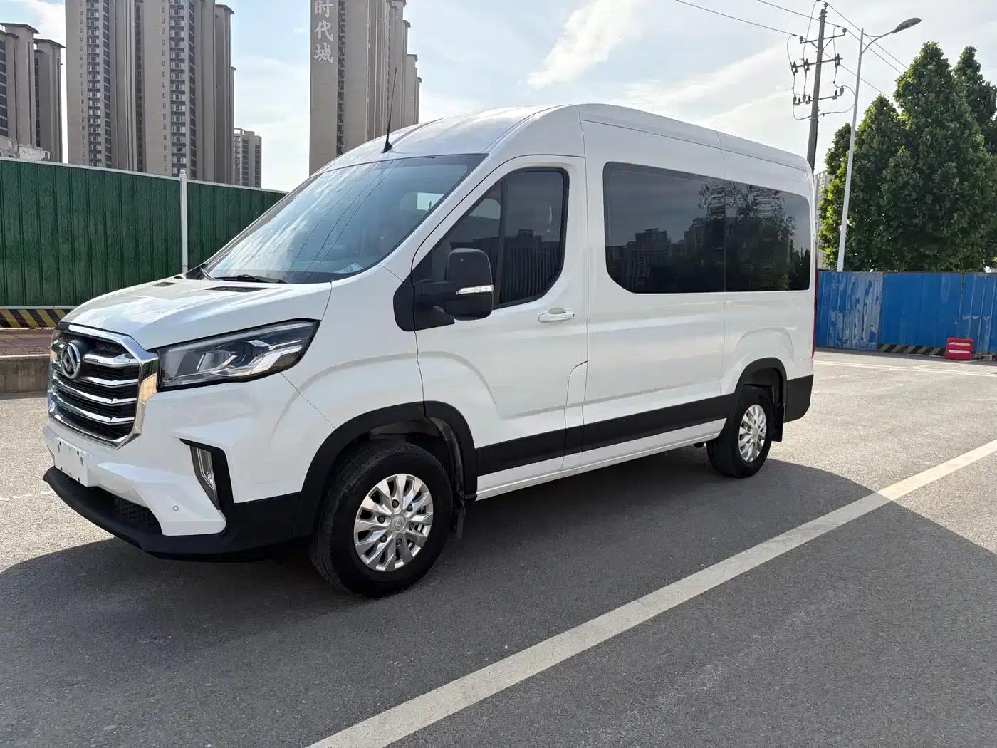 Xintu V90 2019 Model 2.0T Manual Smart Rear-Wheel Drive Single Tire Long Wheelbase High Roof 7 Seats — миниатюра 1