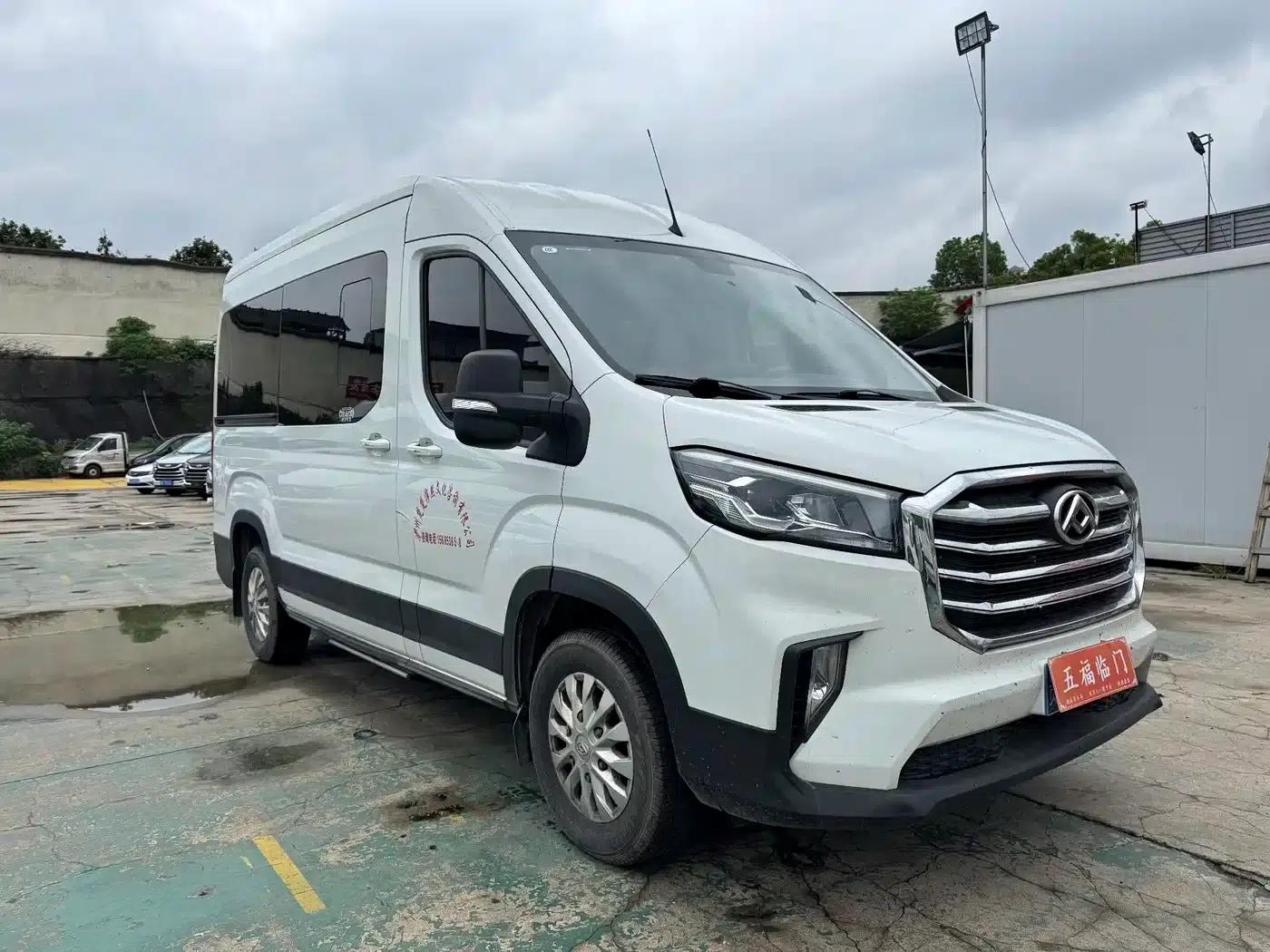 Xintu V90 2024 Smart Commercial Edition 2.0T Automatic Rear-Wheel Drive Long Wheelbase High Roof Single Rear Tire 9 Seats — миниатюра 2