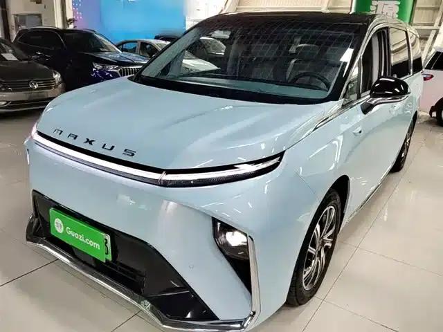 Everyone 9 2022 Long Range Forest 7-Seater Edition