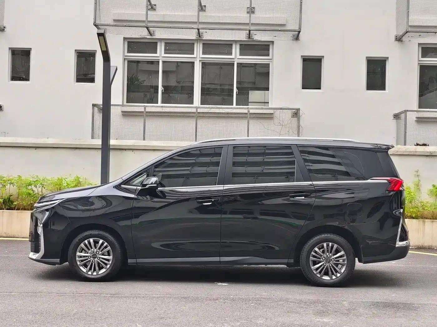 Maxus G50 Plug-in Hybrid 2025 Navigator Edition — миниатюра 4