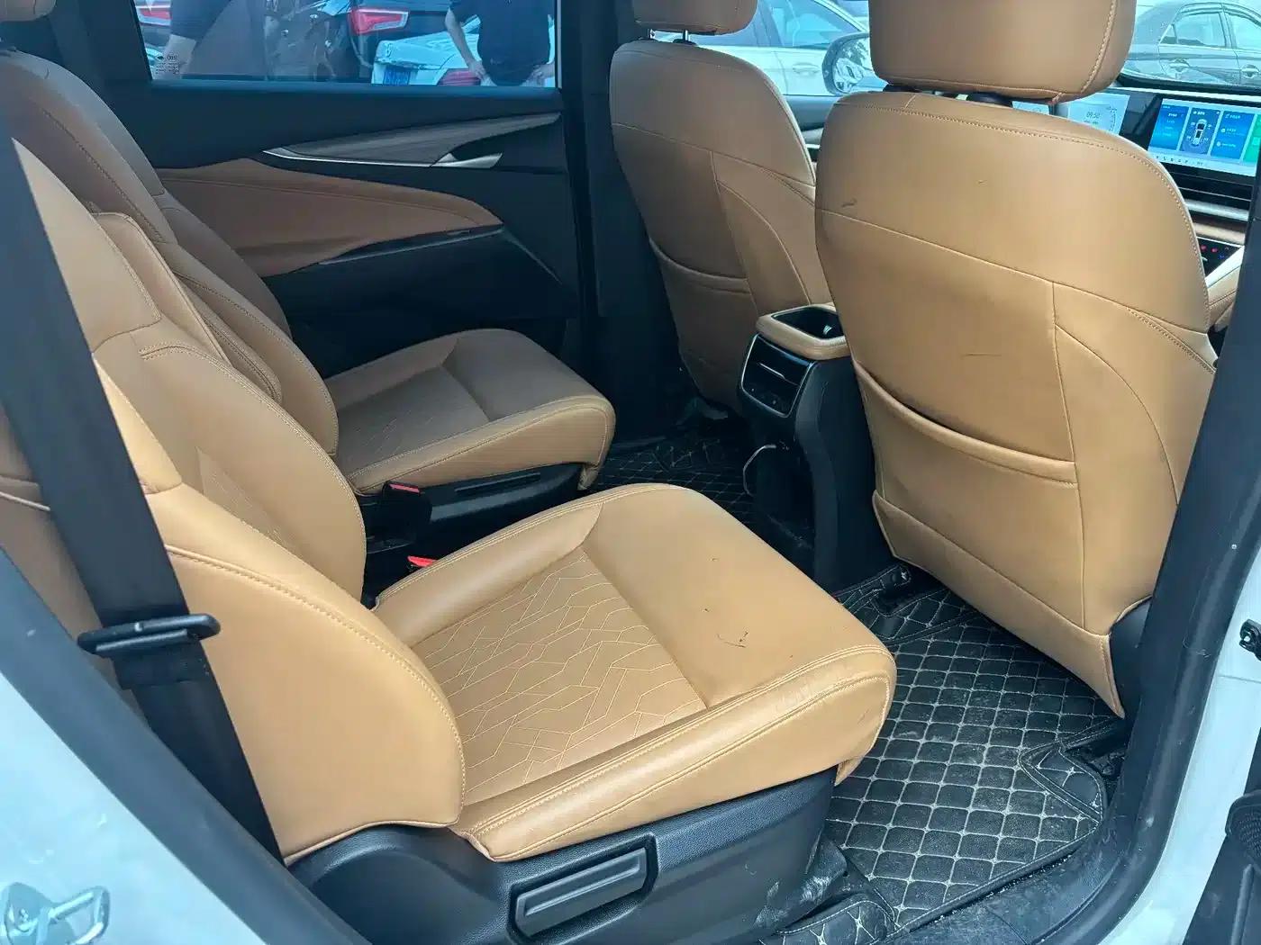 Maxus G50 Plug-in Hybrid 2025 Navigator Edition — миниатюра 12