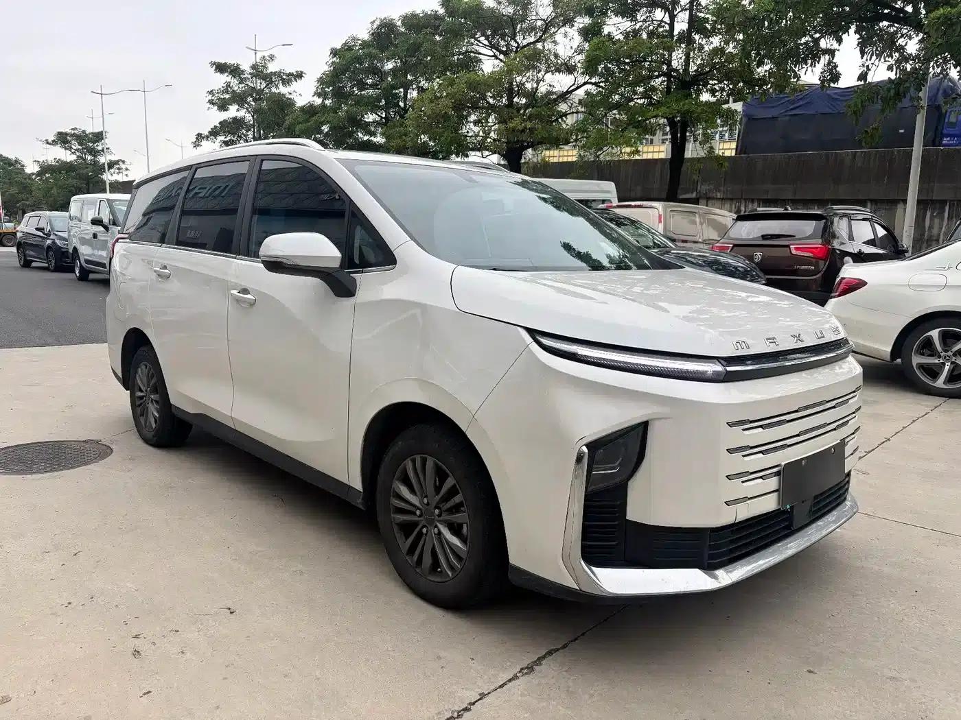 Maxus G50 Plug-in Hybrid 2025 Navigator Edition — миниатюра 3