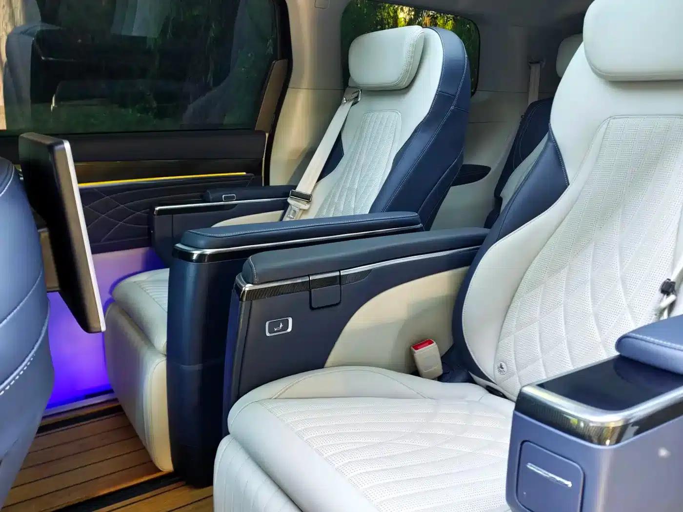 Maxus G90 2023 2.0T Interstellar 7-Seater Edition — миниатюра 28