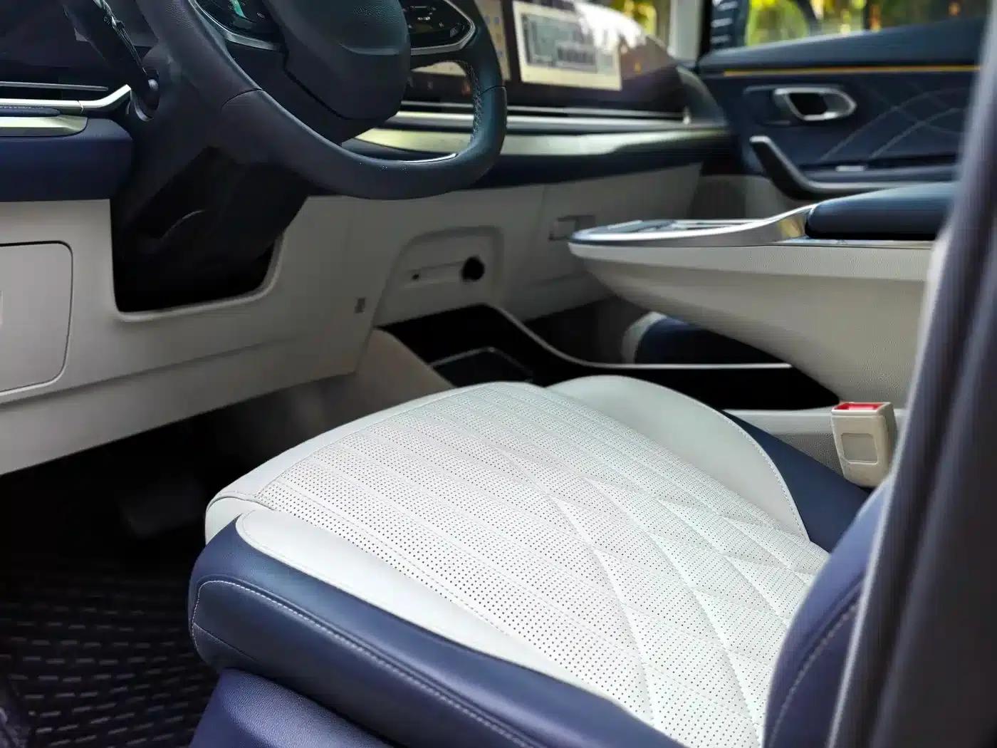 Maxus G90 2023 2.0T Interstellar 7-Seater Edition — миниатюра 5