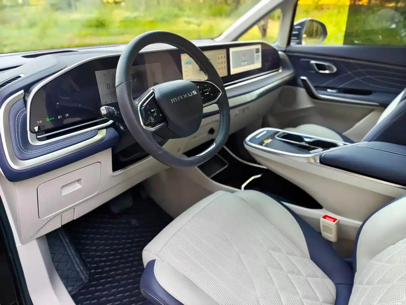Maxus G90 2023 2.0T Interstellar 7-Seater Edition — миниатюра 6