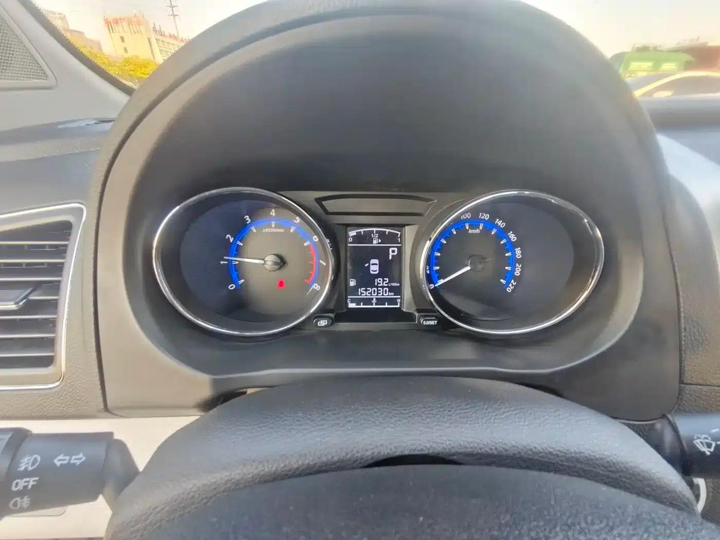 Fengxing S500 2016 1.6L CVT Premium Edition — миниатюра 18