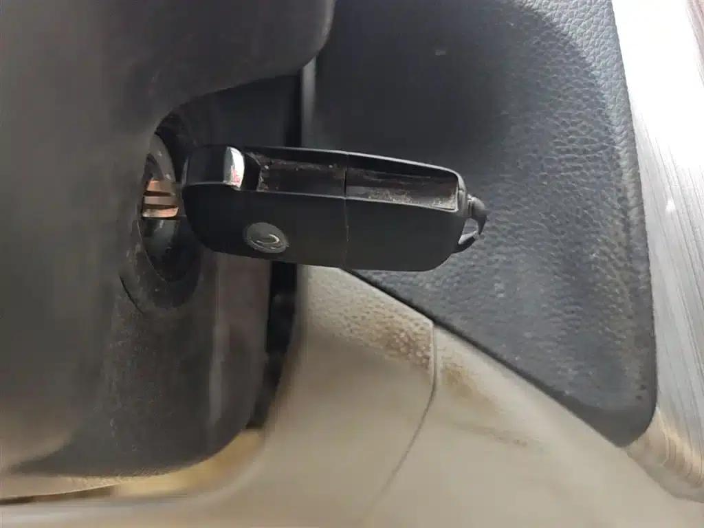 Fengxing S500 2016 Model 1.5L Manual Comfort — миниатюра 9
