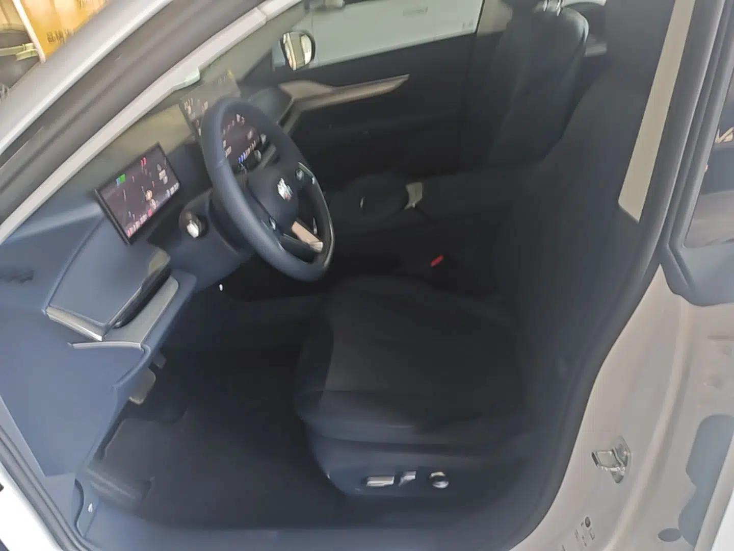 Buick L7 2025 Model Prestige Edition — миниатюра 18