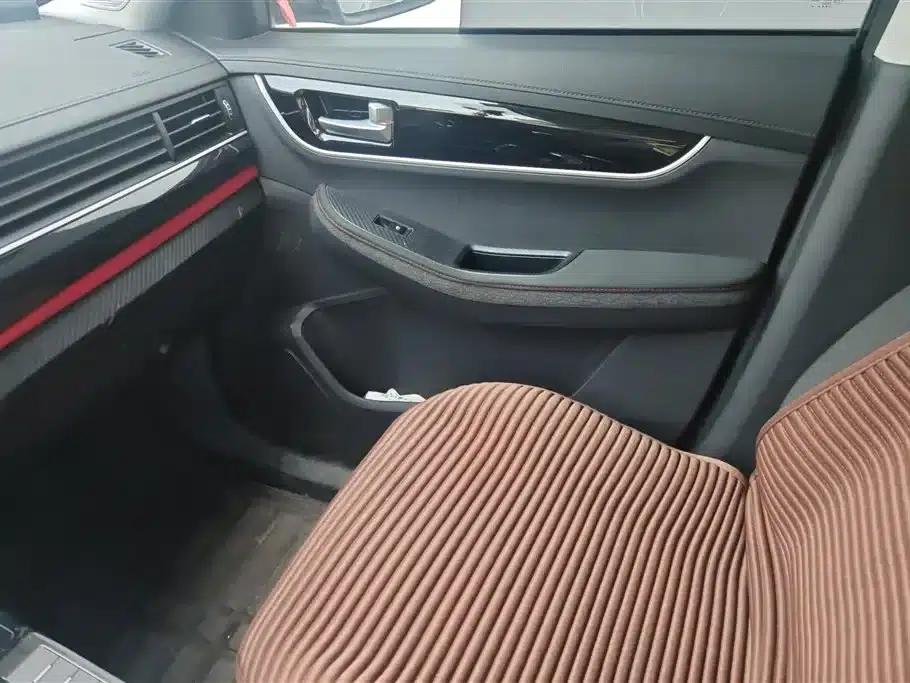 Fengxing T5 2020 1.6L Manual Comfort Model (China VI Emission Standard) — миниатюра 8