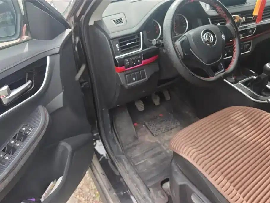 Fengxing T5 2020 1.6L Manual Comfort Model (China VI Emission Standard) — миниатюра 9