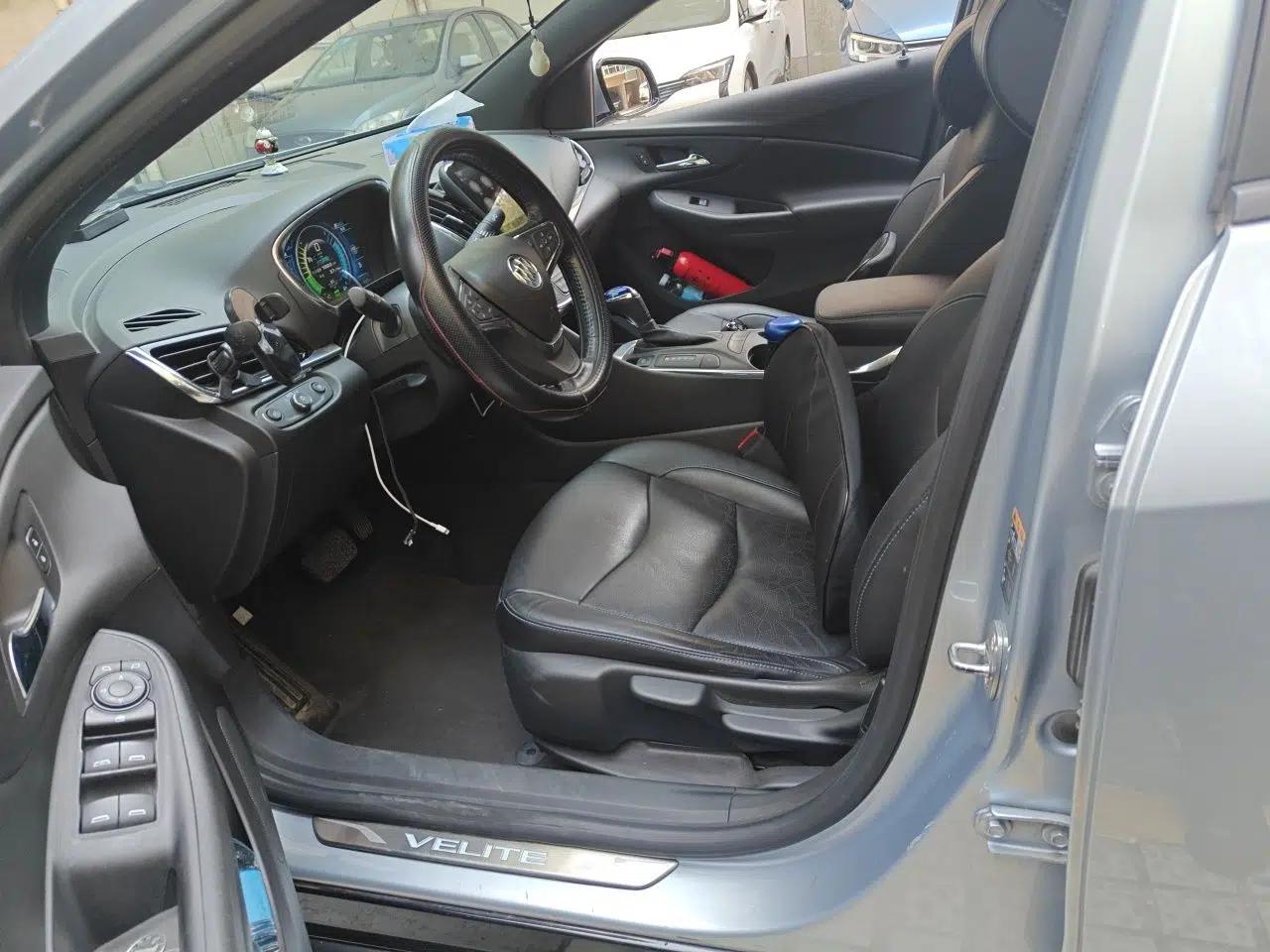 Buick VELITE 5 2017 Urban Extended-Range Model — миниатюра 16