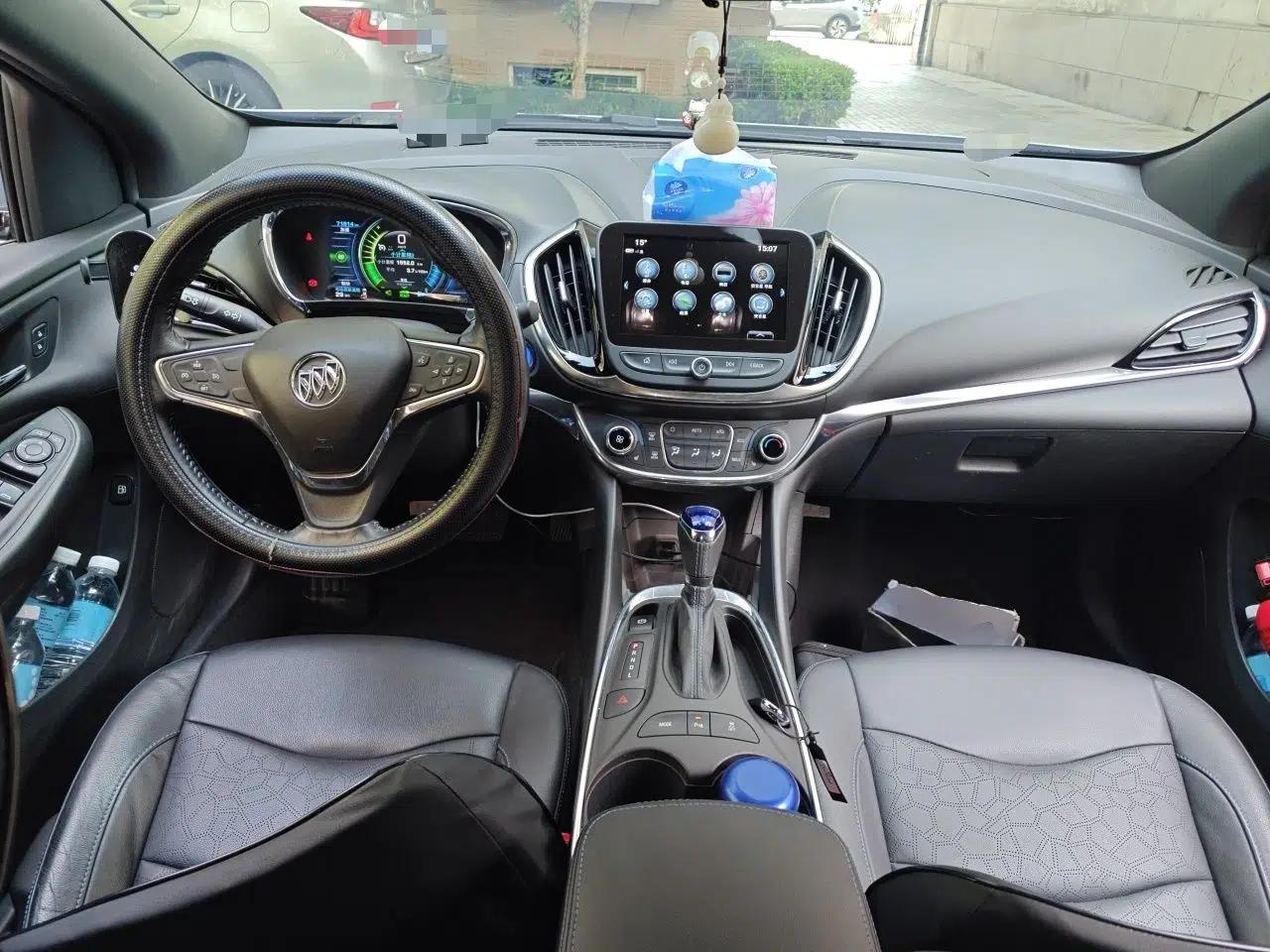 Buick VELITE 5 2017 Urban Extended-Range Model — миниатюра 10
