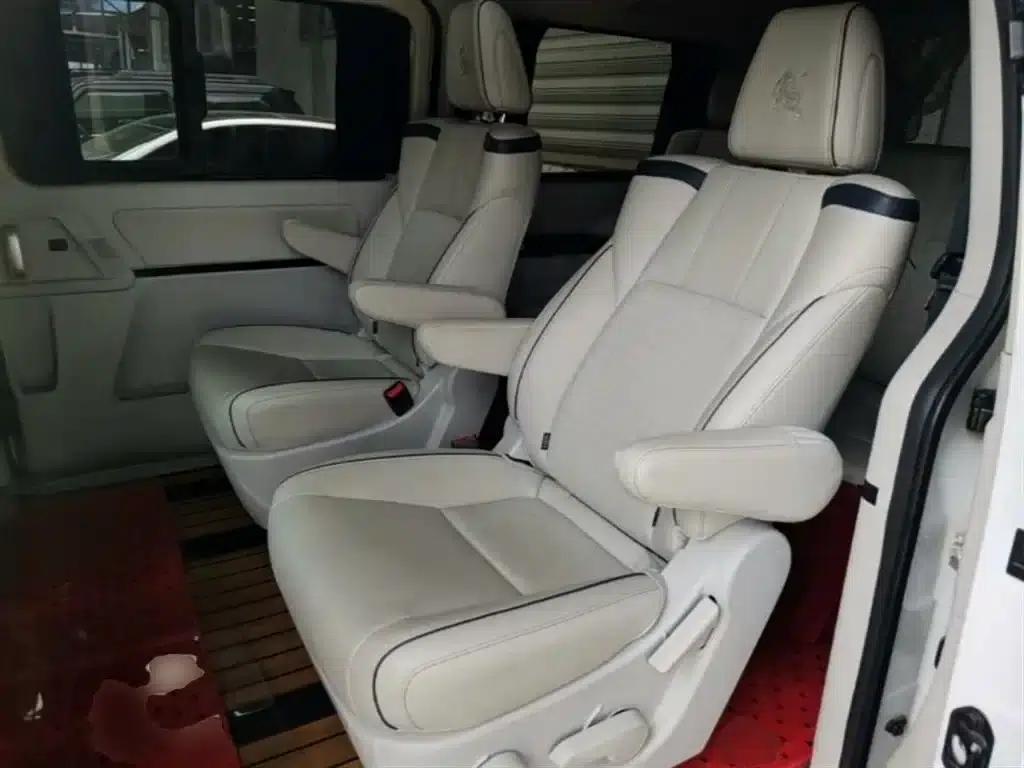 Fengxing M7 2022 Leading Edition 2.0T Automatic Duke Edition — миниатюра 17