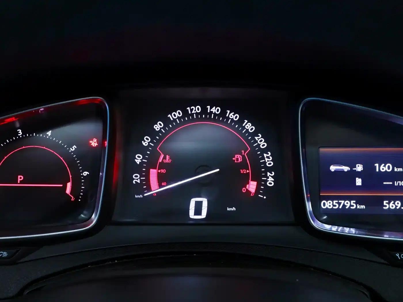 DS 5 2013 1.6T Luxury Edition THP200 — миниатюра 14