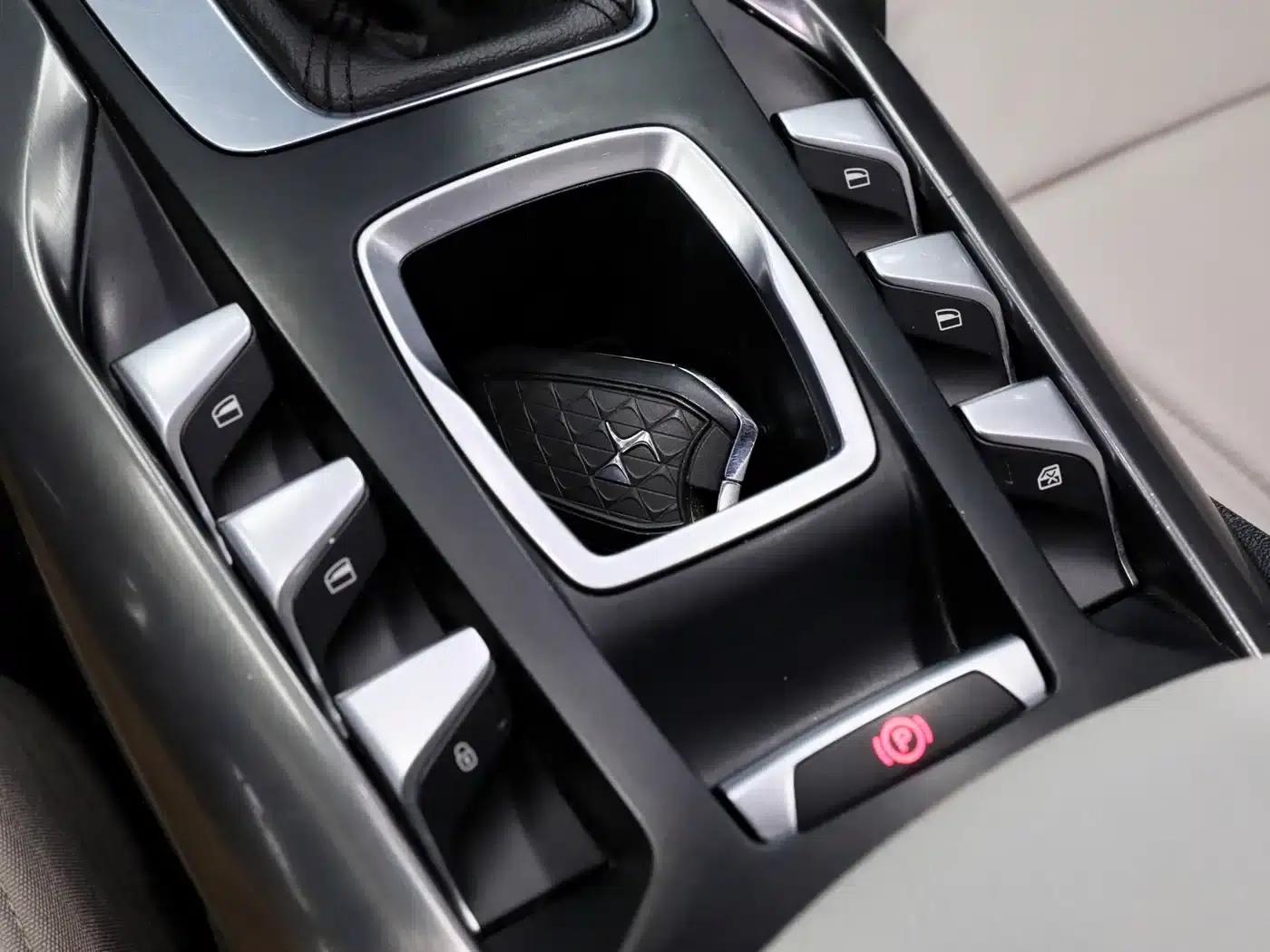 DS 5 2013 1.6T Luxury Edition THP200 — миниатюра 24