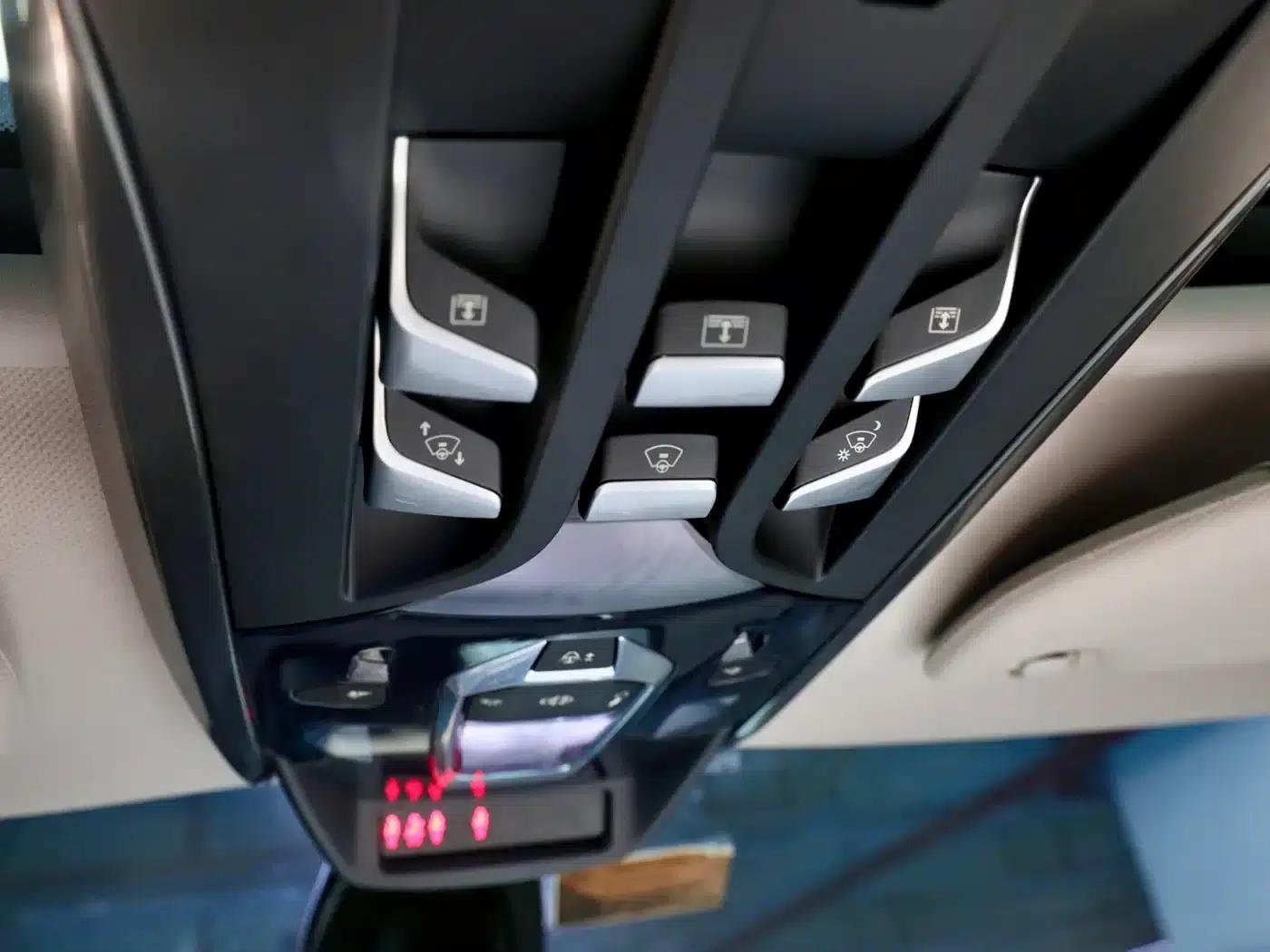 DS 5 2013 1.6T Luxury Edition THP200 — миниатюра 25
