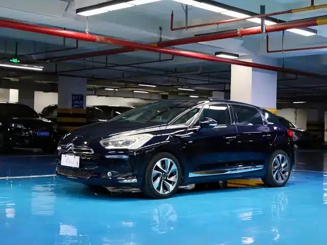 DS 5 2013 1.6T Luxury Edition THP200