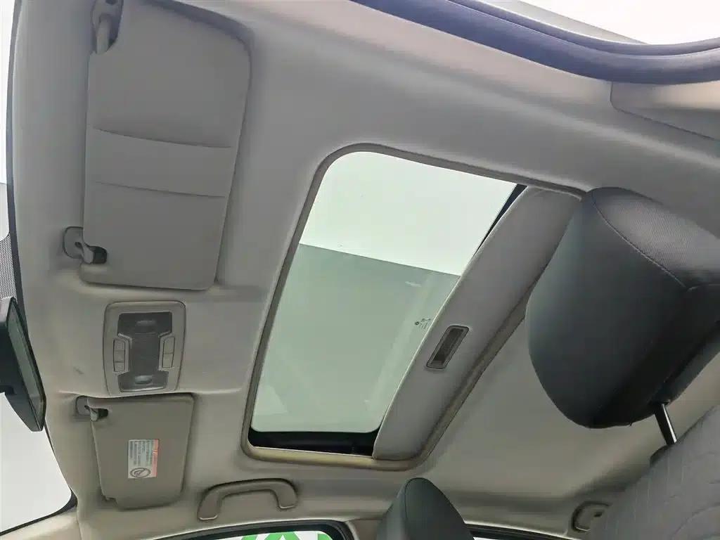 Dongfeng Fengshen A30 2014 Model 1.5L Automatic Smart Edition — миниатюра 14