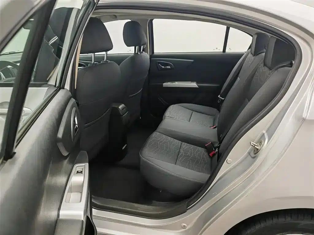 Dongfeng Fengshen A30 2014 Model 1.5L Automatic Smart Edition — миниатюра 15