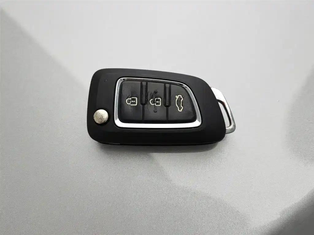Dongfeng Fengshen A30 2014 Model 1.5L Automatic Smart Edition — миниатюра 19
