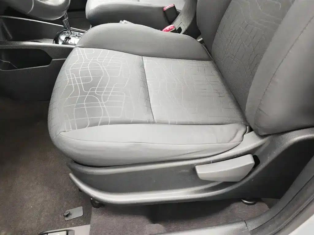 Dongfeng Fengshen A30 2014 Model 1.5L Automatic Smart Edition — миниатюра 20