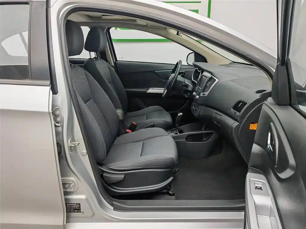 Dongfeng Fengshen A30 2014 Model 1.5L Automatic Smart Edition — миниатюра 23