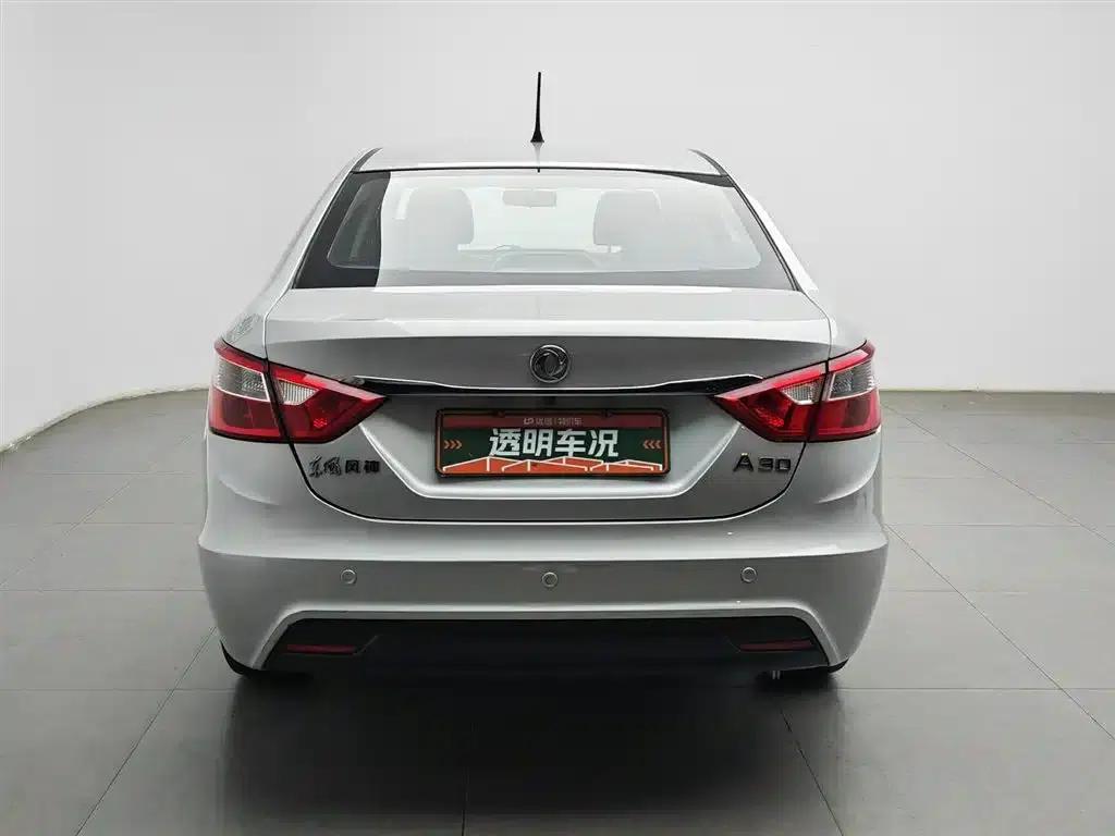 Dongfeng Fengshen A30 2014 Model 1.5L Automatic Smart Edition — миниатюра 4