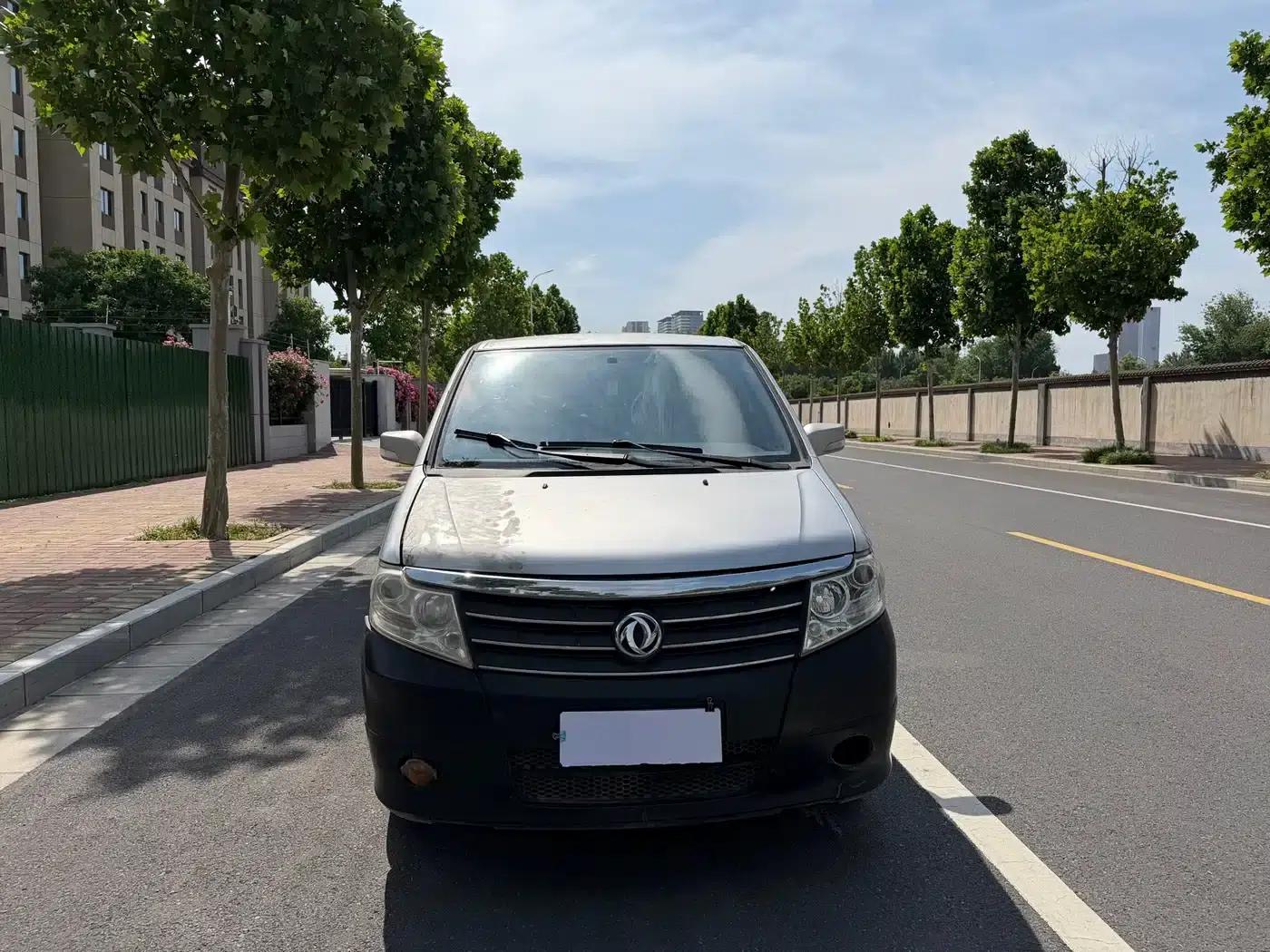 Shuai Ke 2013 Facelift 1.6L Manual Comfort 7-Seater (National V Emission Standard) — миниатюра 2
