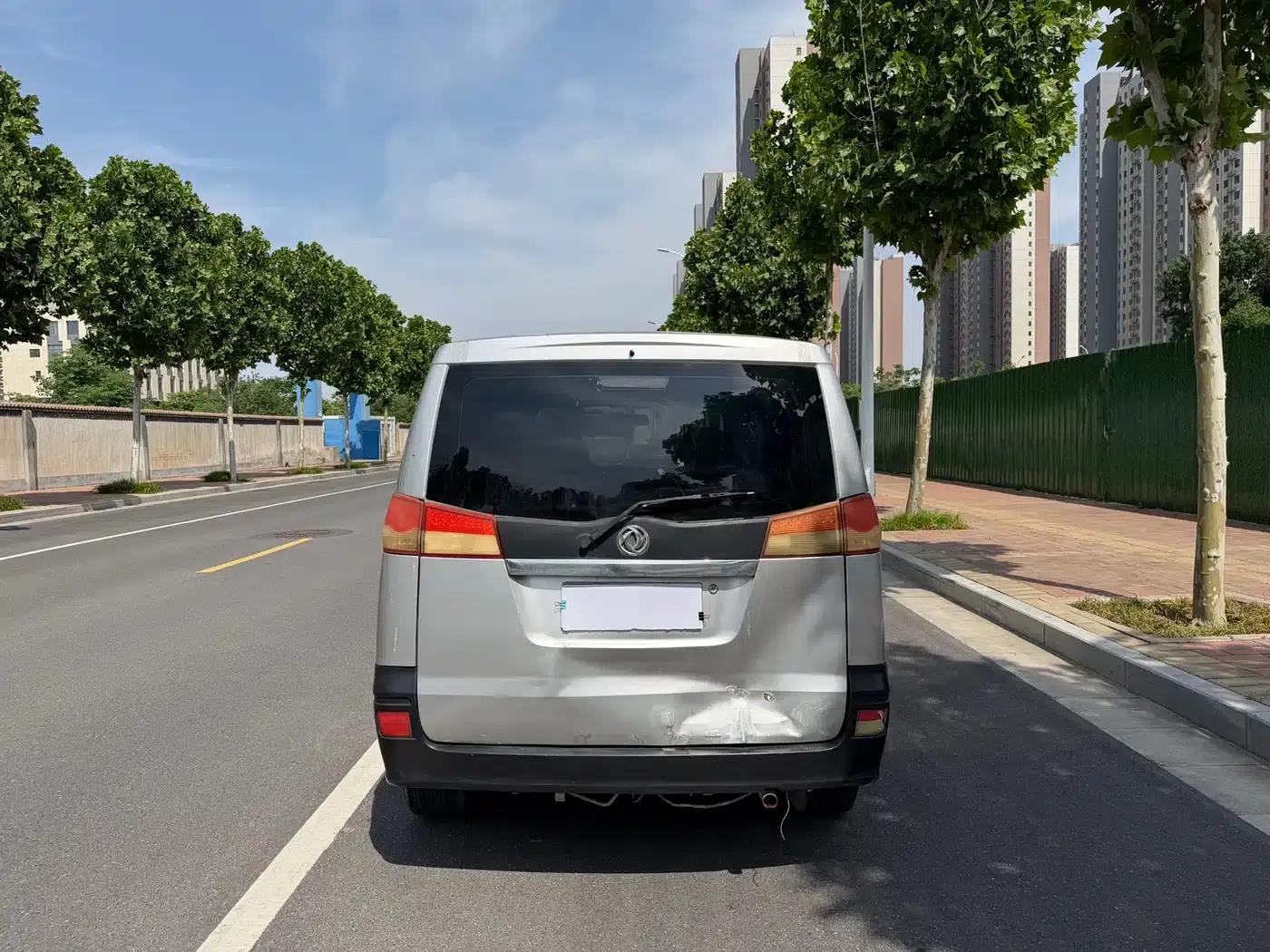 Shuai Ke 2013 Facelift 1.6L Manual Comfort 7-Seater (National V Emission Standard) — миниатюра 13