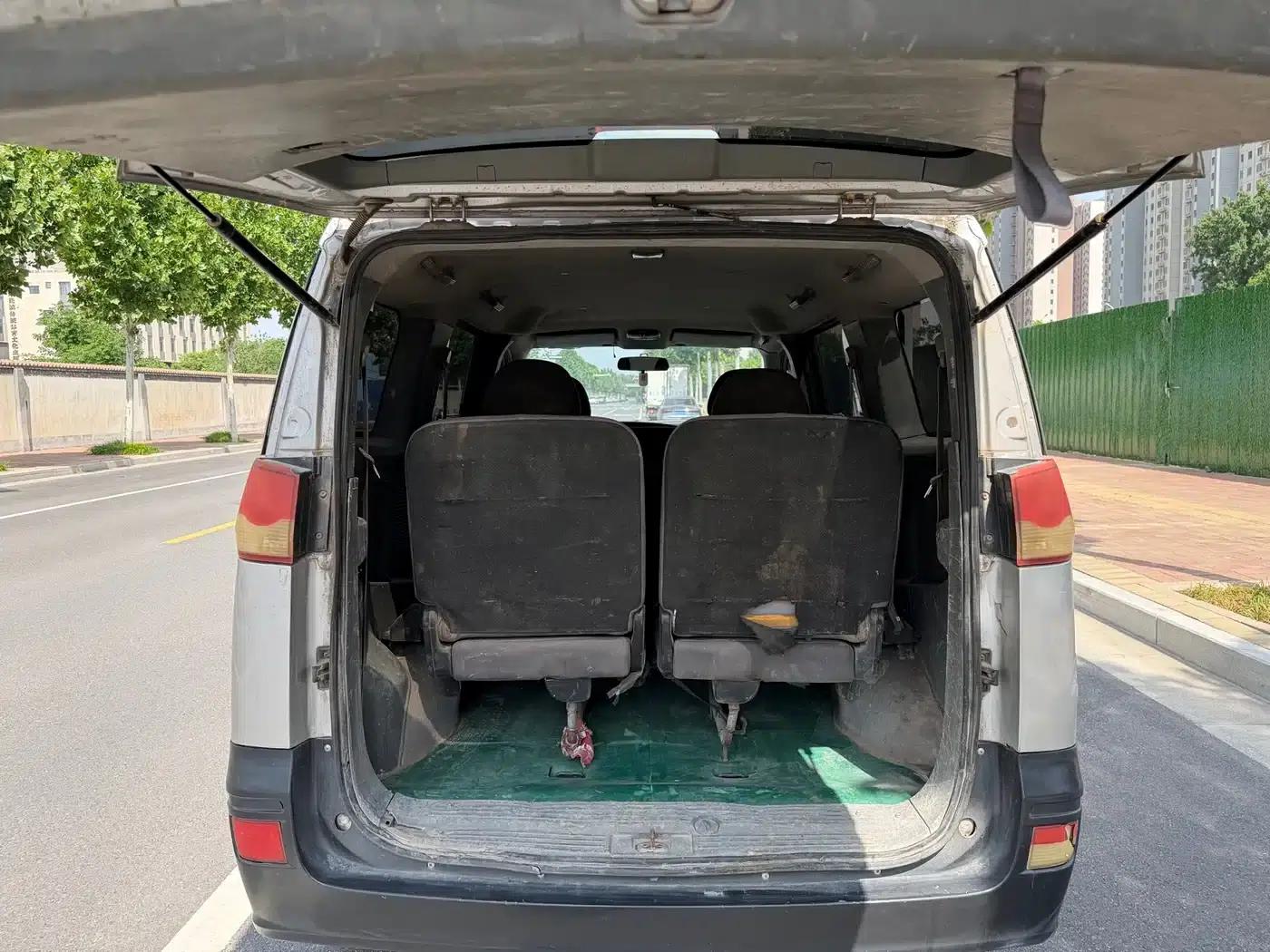 Shuai Ke 2013 Facelift 1.6L Manual Comfort 7-Seater (National V Emission Standard) — миниатюра 16