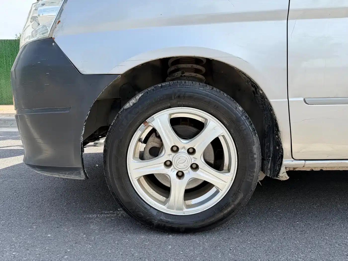 Shuai Ke 2013 Facelift 1.6L Manual Comfort 7-Seater (National V Emission Standard) — миниатюра 5