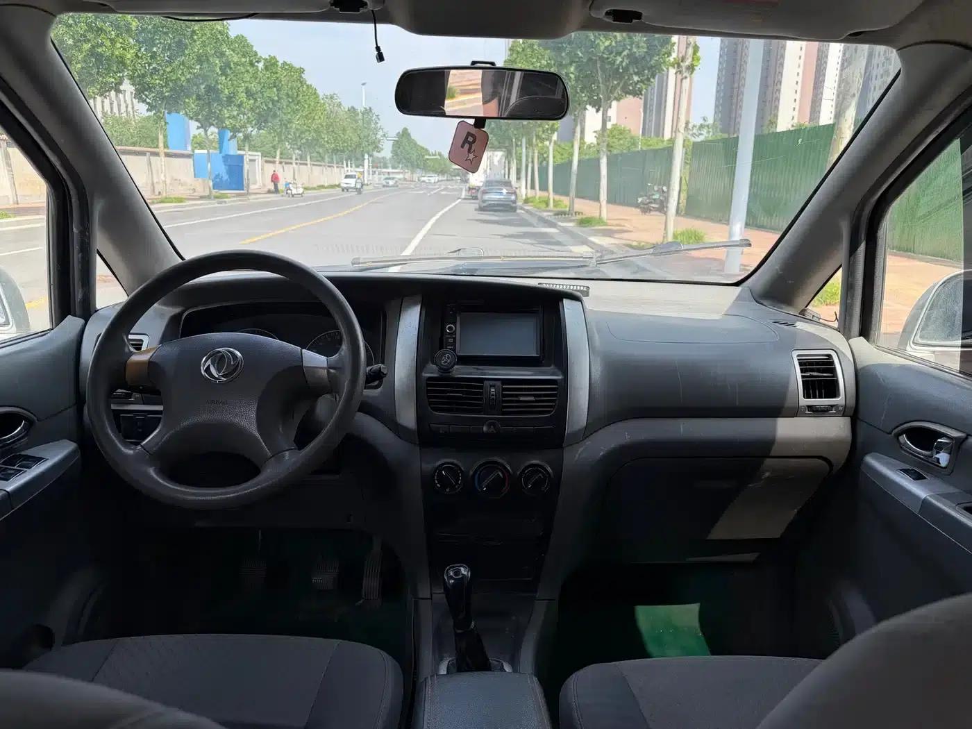 Shuai Ke 2013 Facelift 1.6L Manual Comfort 7-Seater (National V Emission Standard) — миниатюра 8