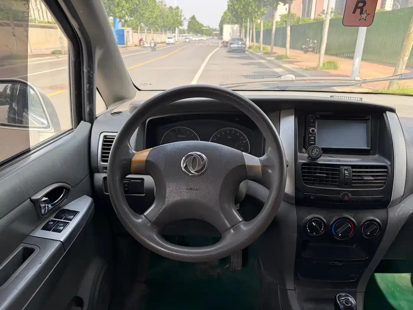 Shuai Ke 2013 Facelift 1.6L Manual Comfort 7-Seater (National V Emission Standard) — миниатюра 9