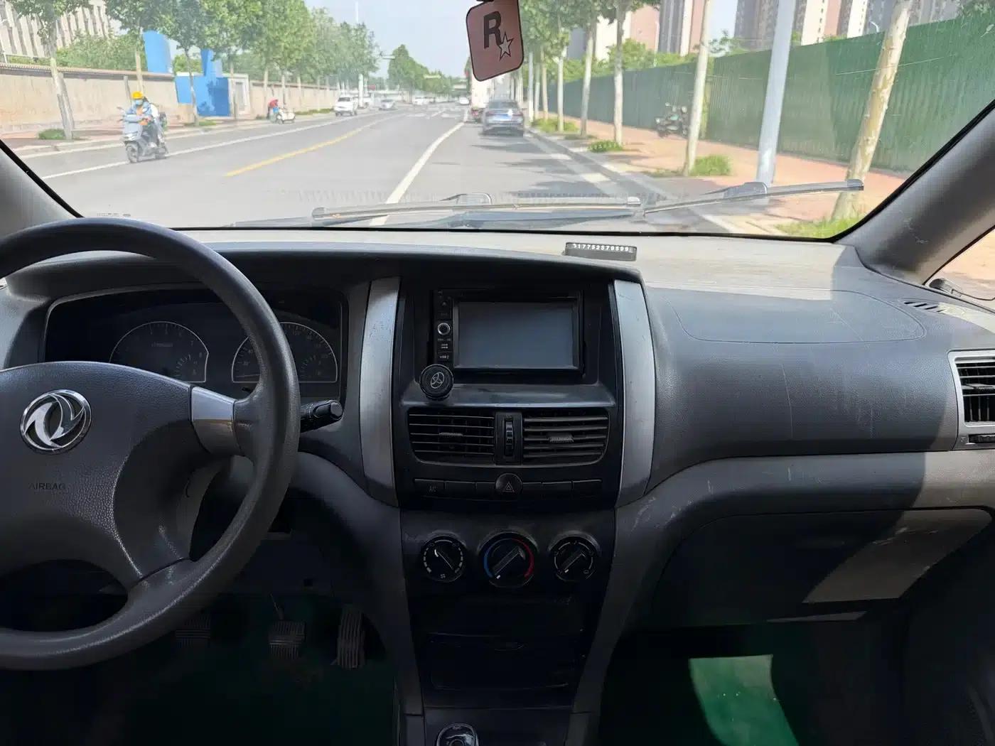 Shuai Ke 2013 Facelift 1.6L Manual Comfort 7-Seater (National V Emission Standard) — миниатюра 10