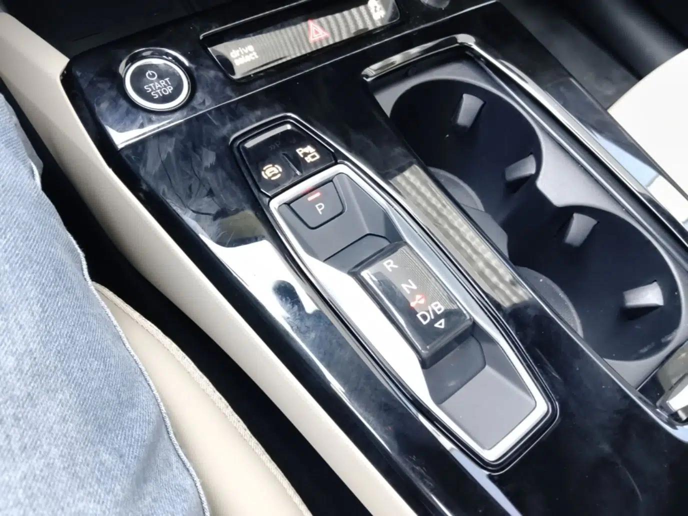 Audi Q6L e-tron 2026 First Launch Navigation Edition — миниатюра 17